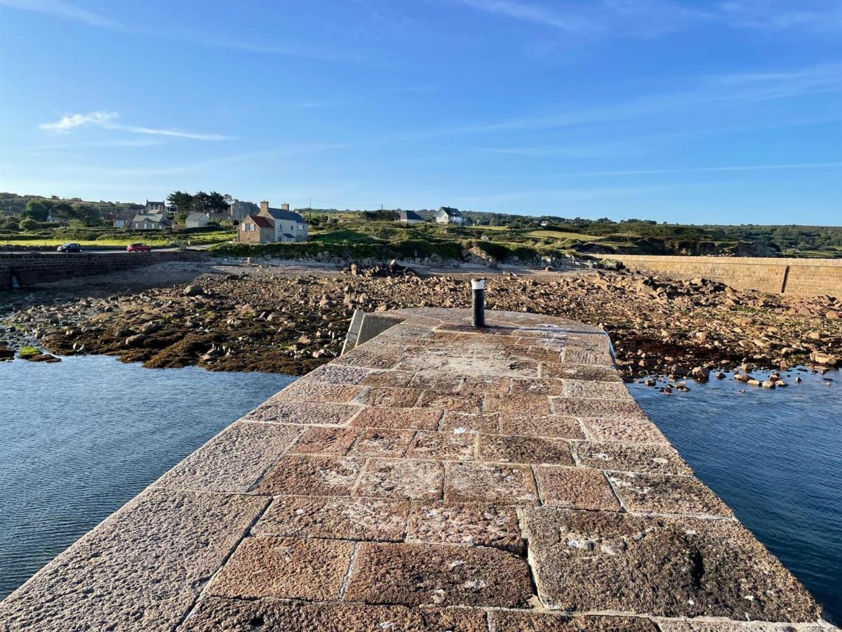 Au Petit Brick - Cosy Beachfront House Maupertus-sur-Mer Bagian luar foto